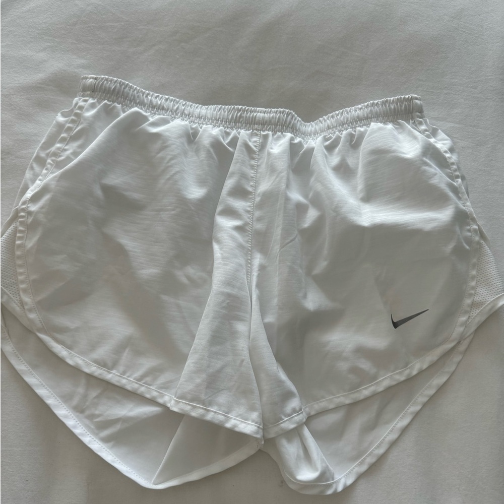 Nike Dri fit run short size size small in white